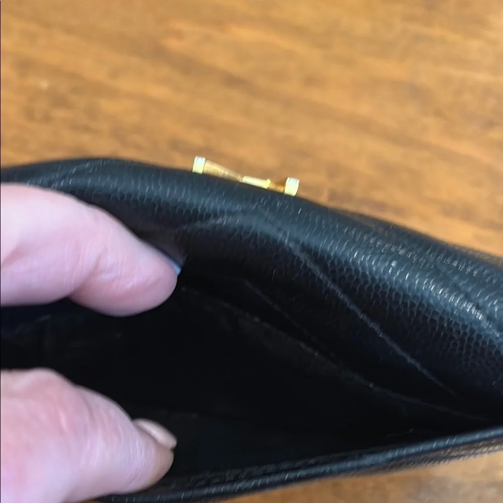 Authentic Yves Saint Laurent Black Leather Women's Compact Wallet - Picture 7 of 8
